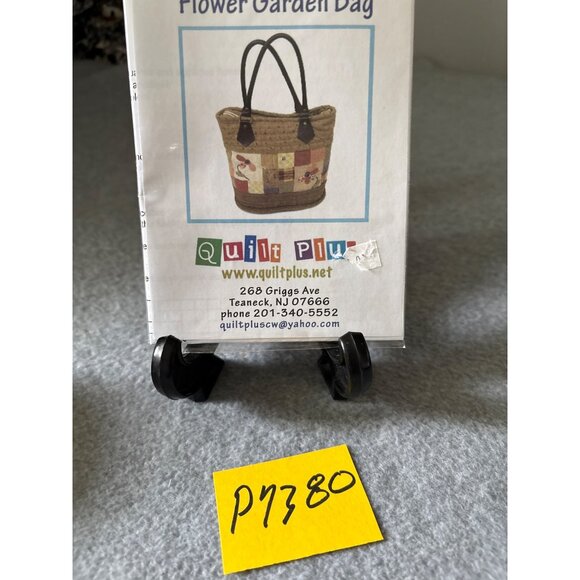 Flower Garden Bag Quilt Pattern By Quilt Plus - Picture 5 of 5